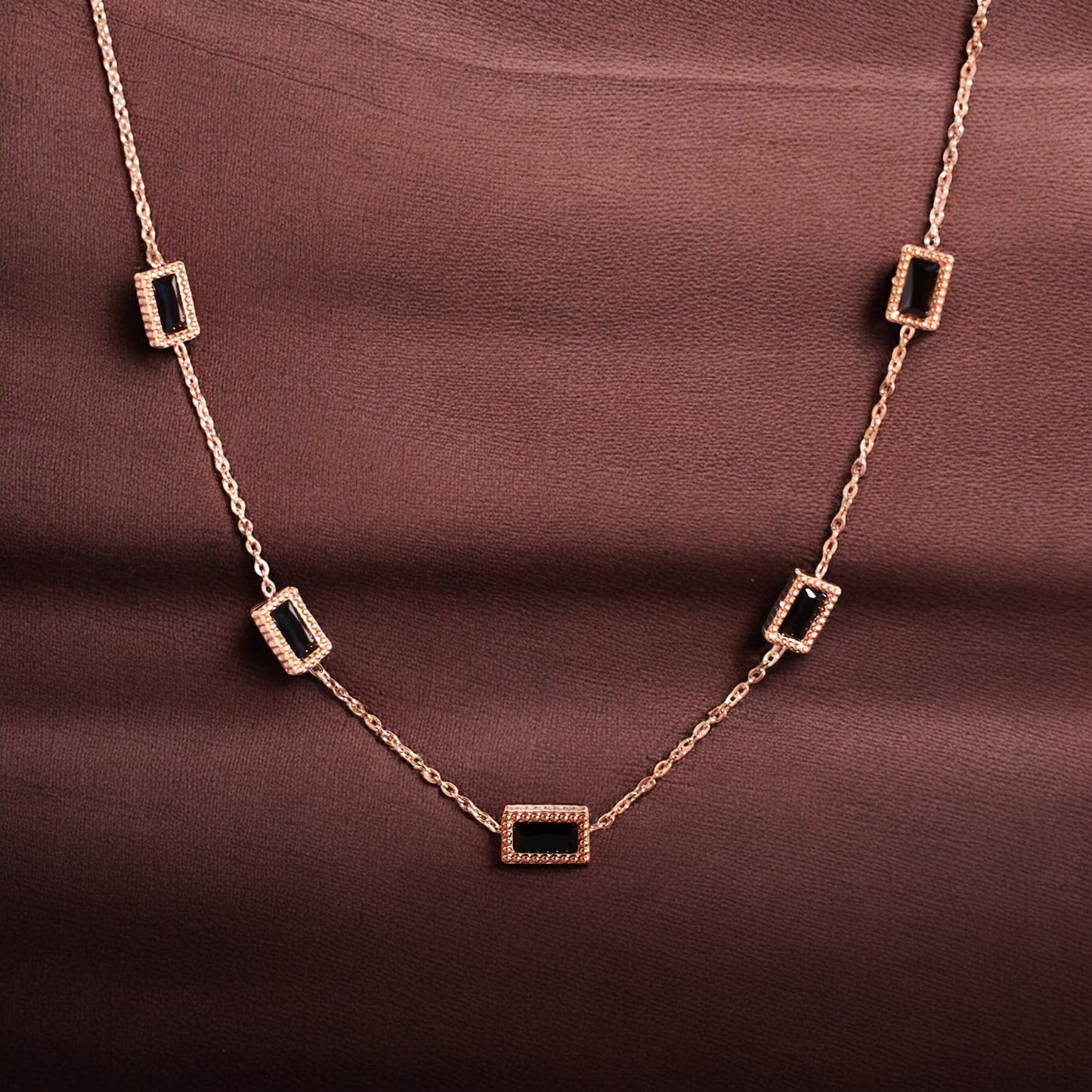 18Kt RoseGold Classic Blacky Pendant