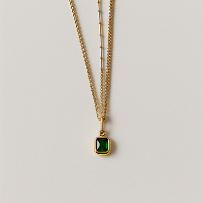 18Kt Emerald Glow Pendant