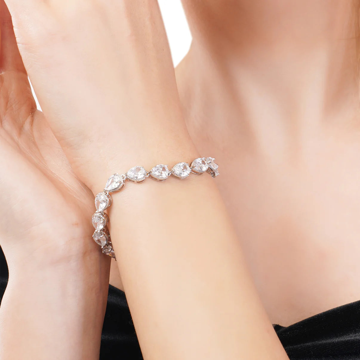Silver Water Drop Solitaire Bracelet